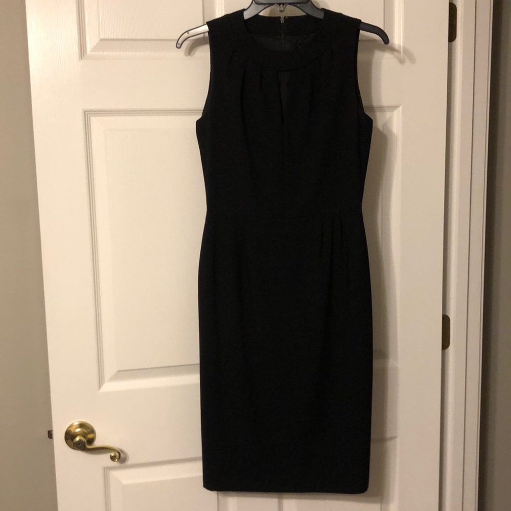 😍Tahari  sleeveless dress